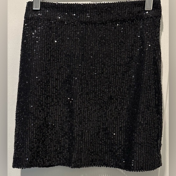 French Connection Black Sequin Eshka Mini Skirt - Picture 2 of 11